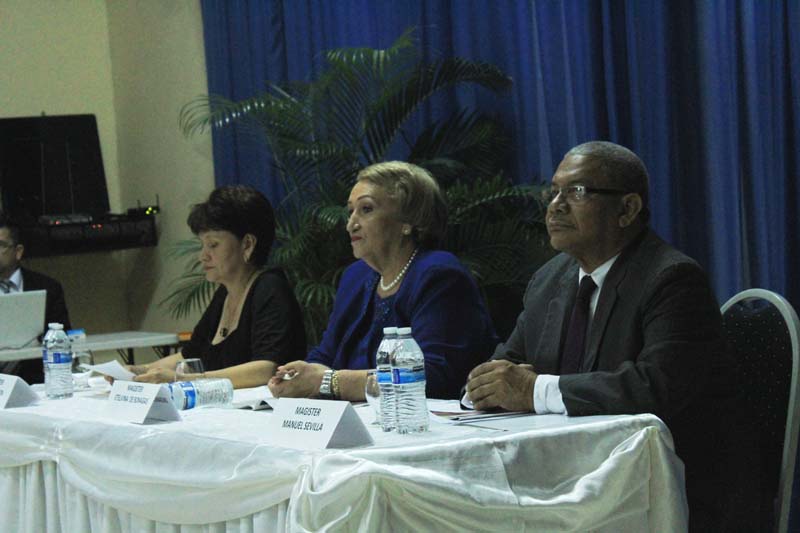 Universidad Autónoma de Chiriquí | Debate a rector realizado Elsa ...