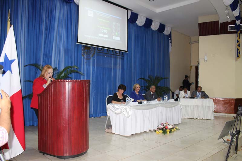 Universidad Autónoma de Chiriquí | Debate a rector realizado Elsa ...
