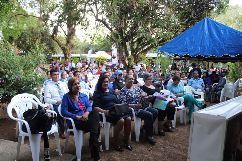 Universidad Autónoma de Chiriquí | Debate a rector realizado Elsa ...
