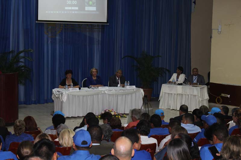 Universidad Autónoma de Chiriquí | Debate a rector realizado Elsa ...