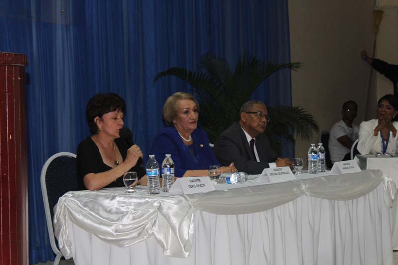 Universidad Autónoma de Chiriquí | Debate a rector realizado Elsa ...