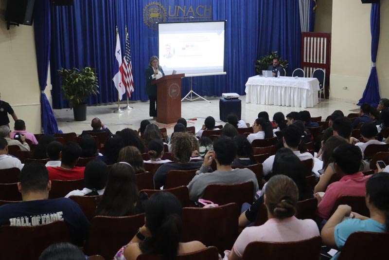 La Universidad Autónoma de Chiriquí (UNACHI) y la American Chemical Society (ACS) firman acuerdo transformativo