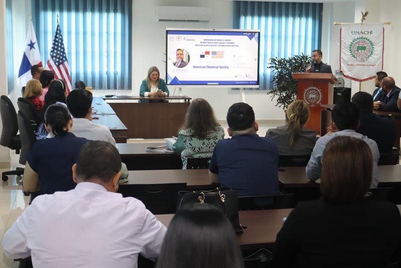 La Universidad Autónoma de Chiriquí (UNACHI) y la American Chemical Society (ACS) firman acuerdo transformativo