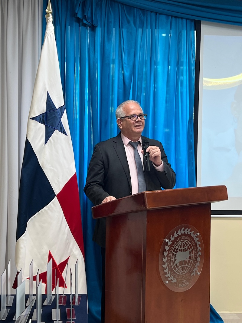 Reconocimientos a la Excelencia en Investigación en la Universidad Autónoma de Chiriquí